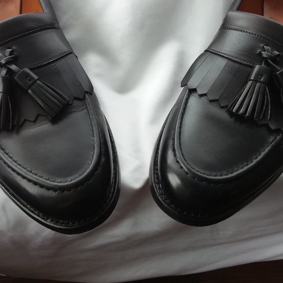 Allen Edmonds Black Newport Loafer Men's Shoes - Picture 5 of 7